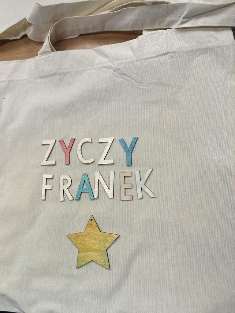 torba z napisem zyczy franek i gwiazdka