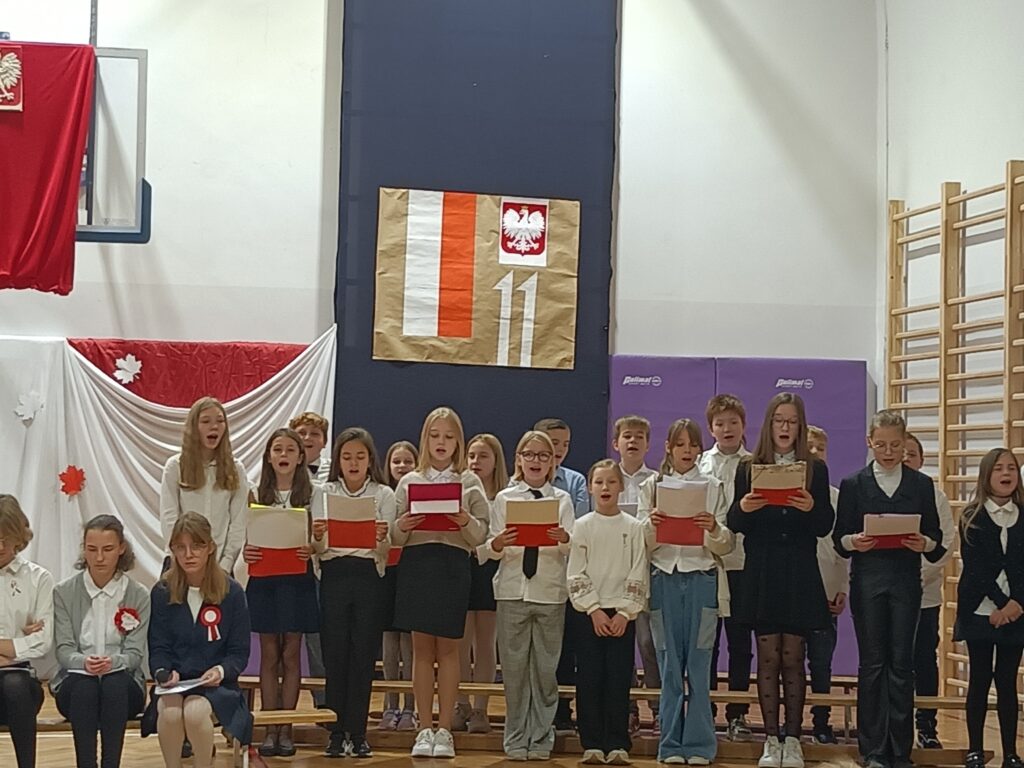 chór śpiewa