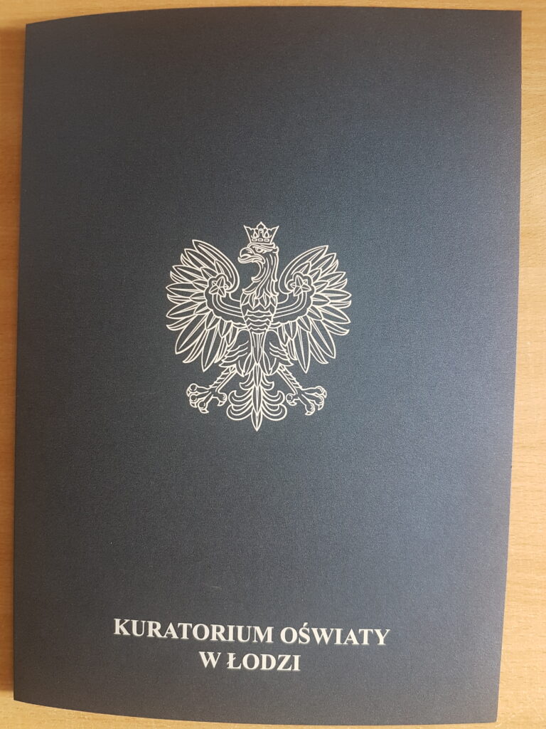 Zaświadczenie laureata- okładka