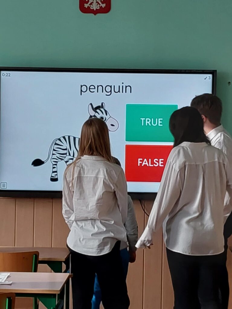 zajęcia na ekranie z angielskiego