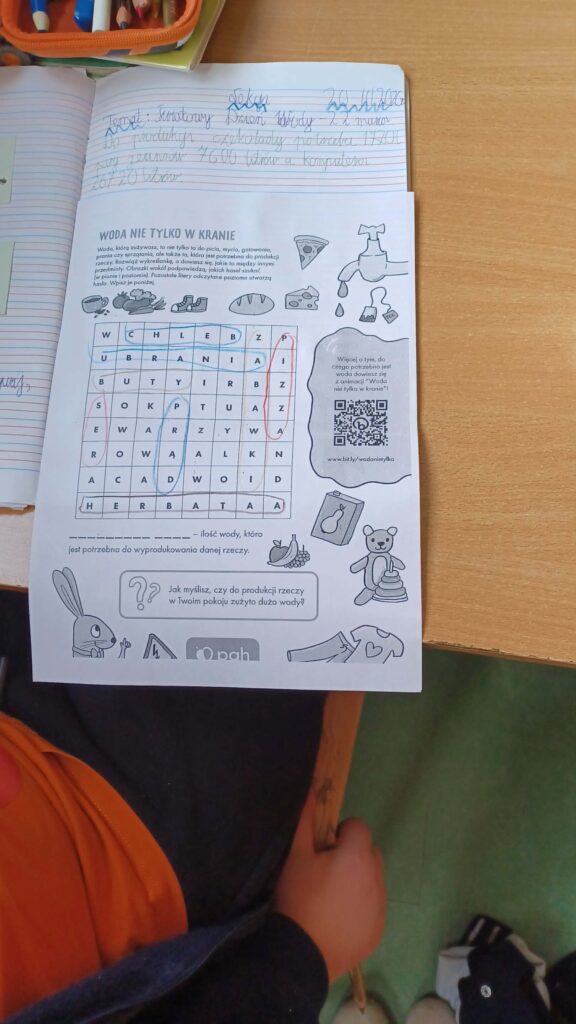 zdjęcie kart pracy czarno-białych 