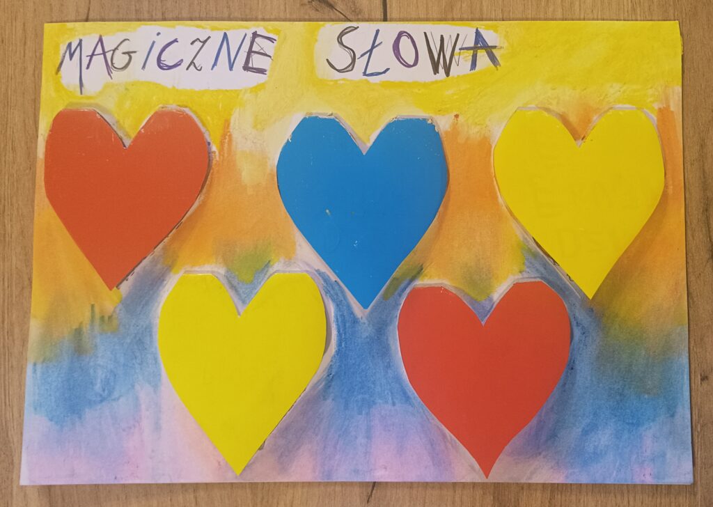 Praca kolorowa ucznia, pomalowane kolorowe serca