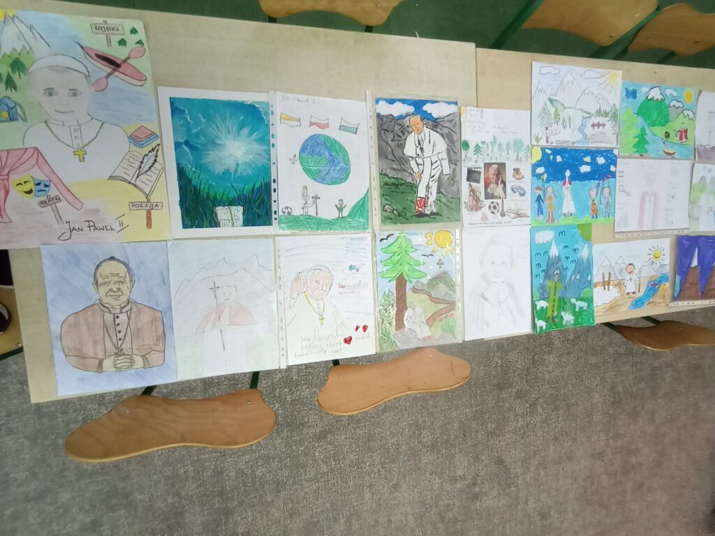 zdjęcie prac zrobionych przez dzieci