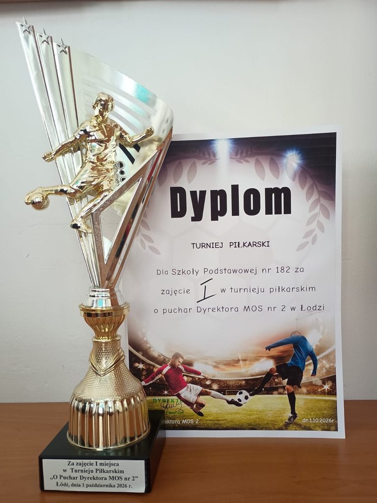 zdjęcie dyplomu i pucharu